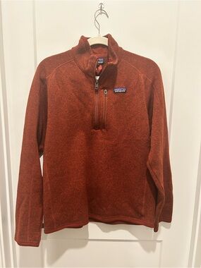 Patagonia Men’s Better Sweater 1/4 zip pullover in Rust-Red. Size M